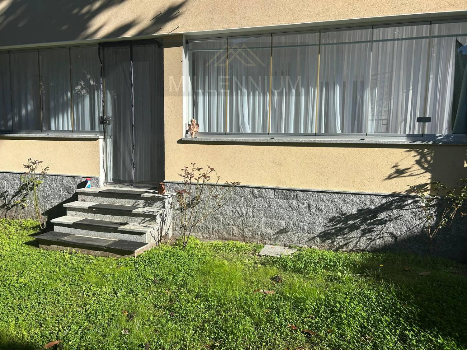 Quadrilocale arredato in affitto a Arona