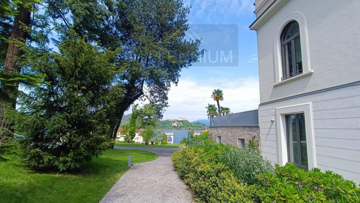 Appartamento in vendita a Arona