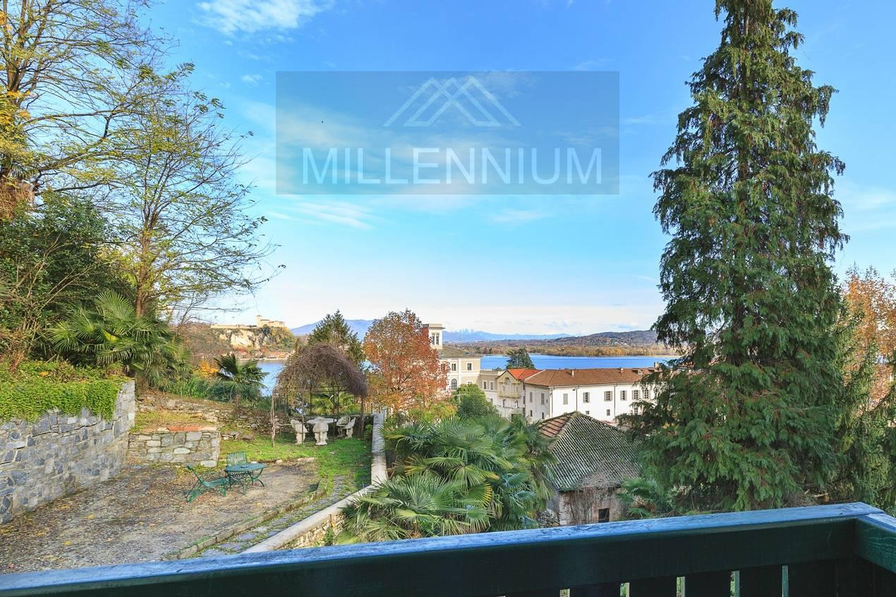 Villa in vendita a Arona
