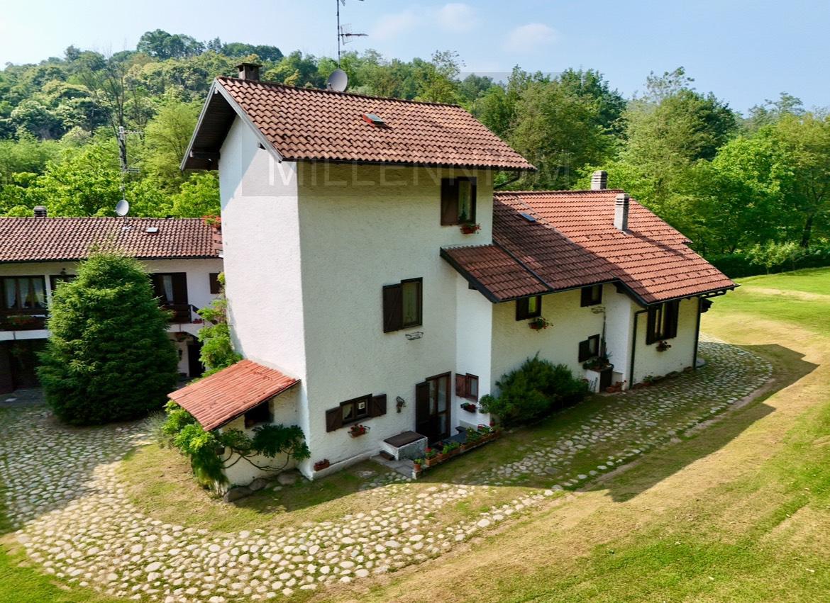 Rustico con giardino a Arona