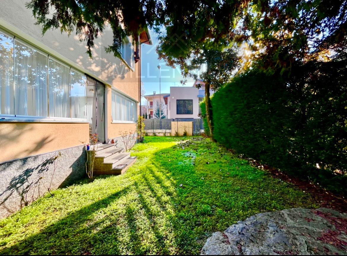 Quadrilocale arredato in affitto a Arona