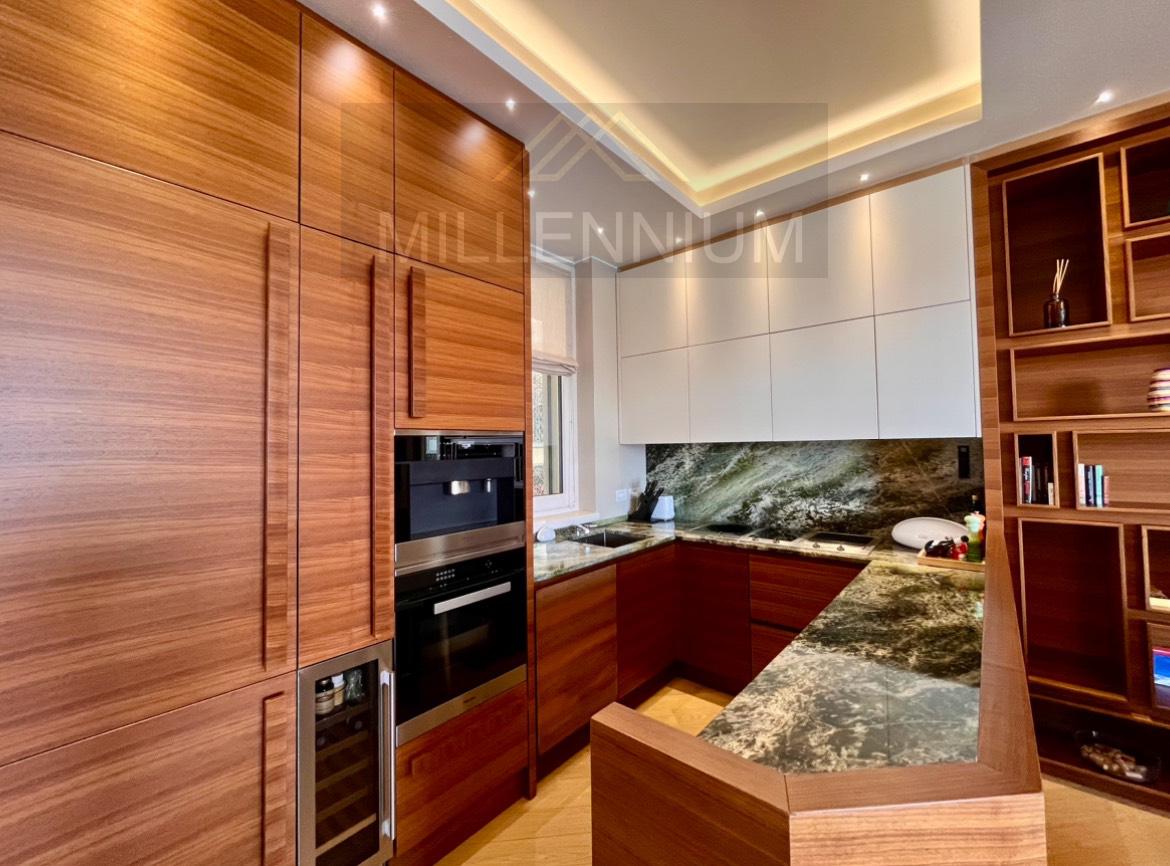 Quadrilocale in vendita a Campione d'Italia