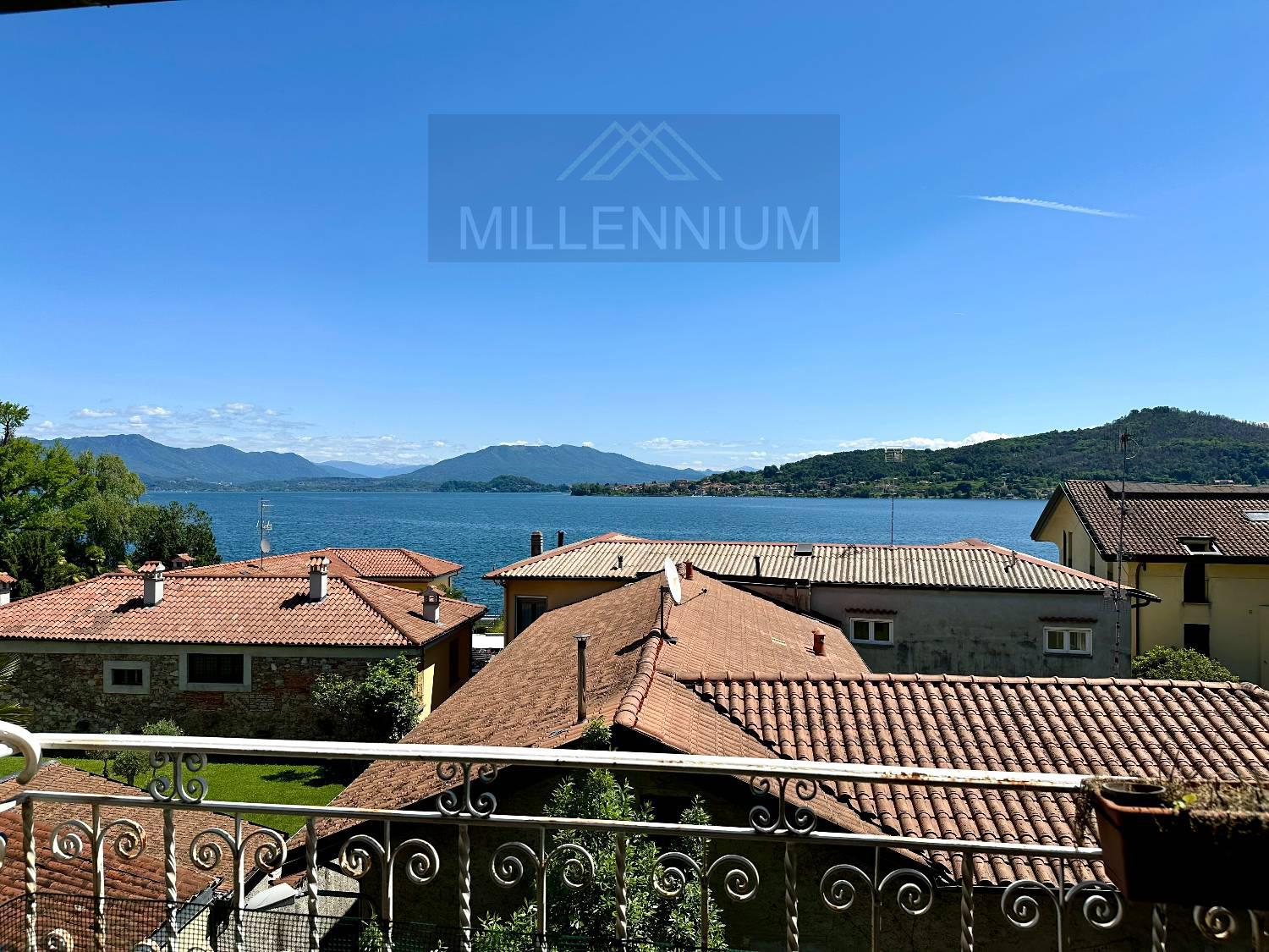 Villa in vendita a Meina