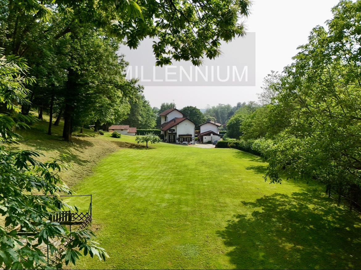 Rustico con giardino a Arona