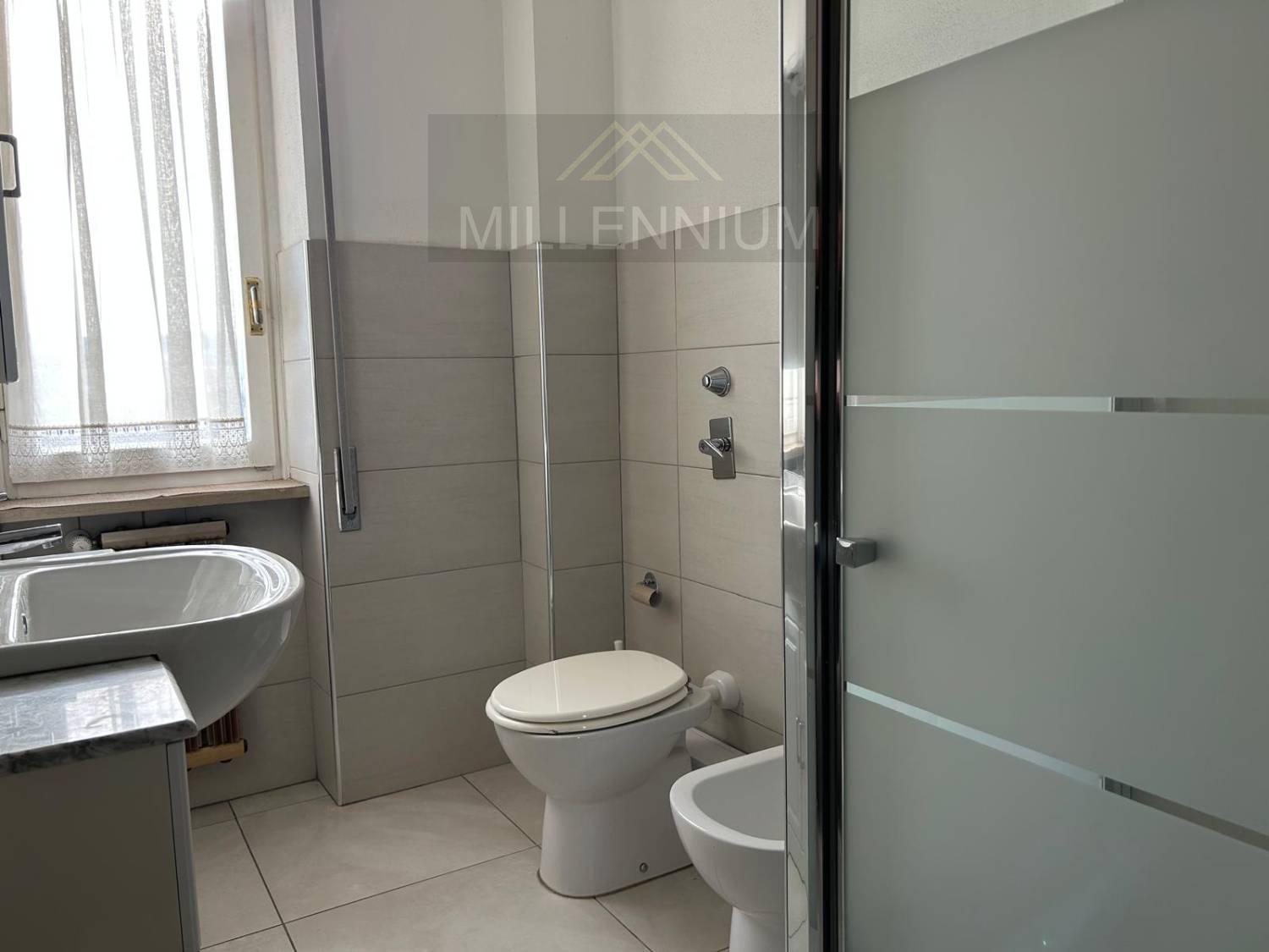 Trilocale in affitto a Arona