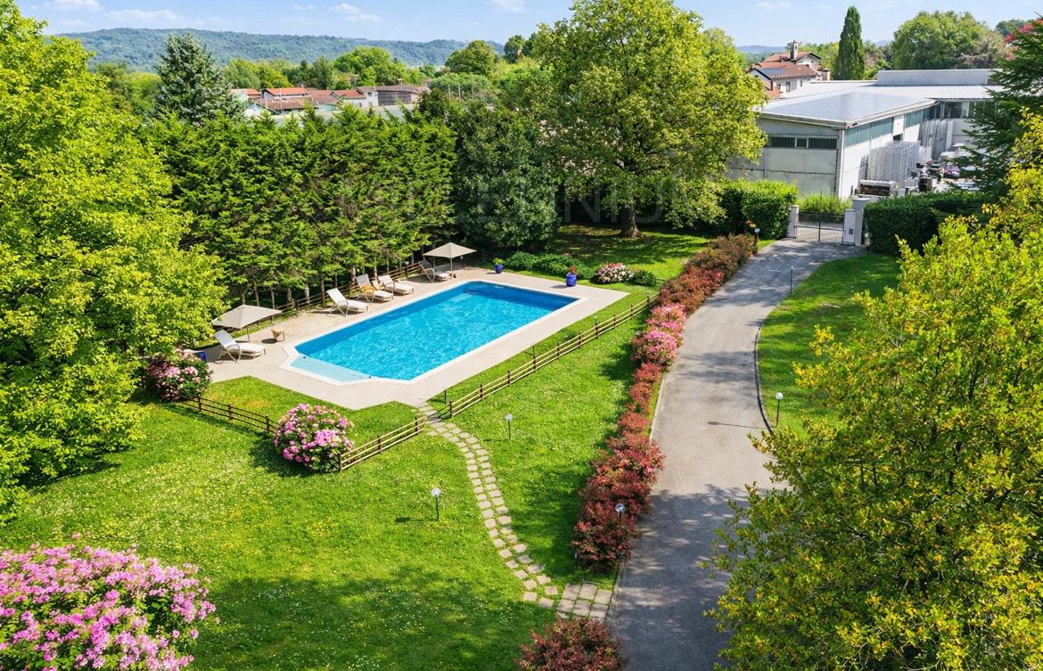 Villa in vendita a Arona