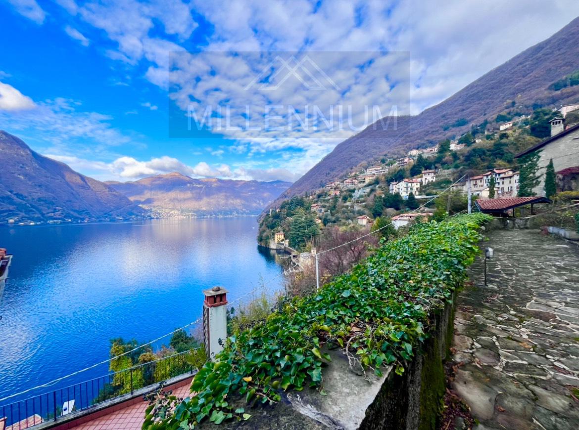 Trilocale in vendita a Nesso