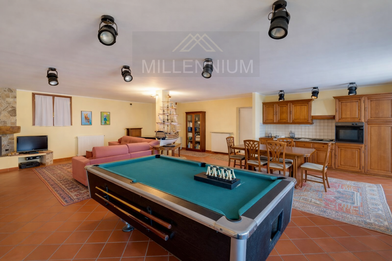 Villa in vendita a Meina