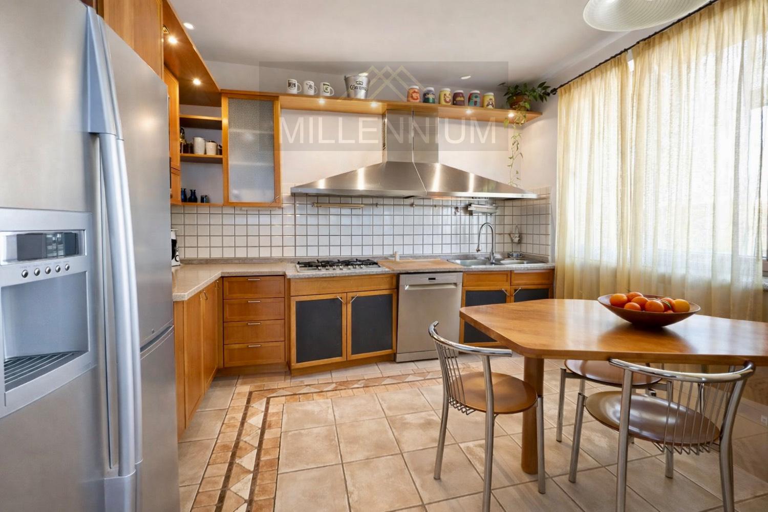 Villa in vendita a Meina