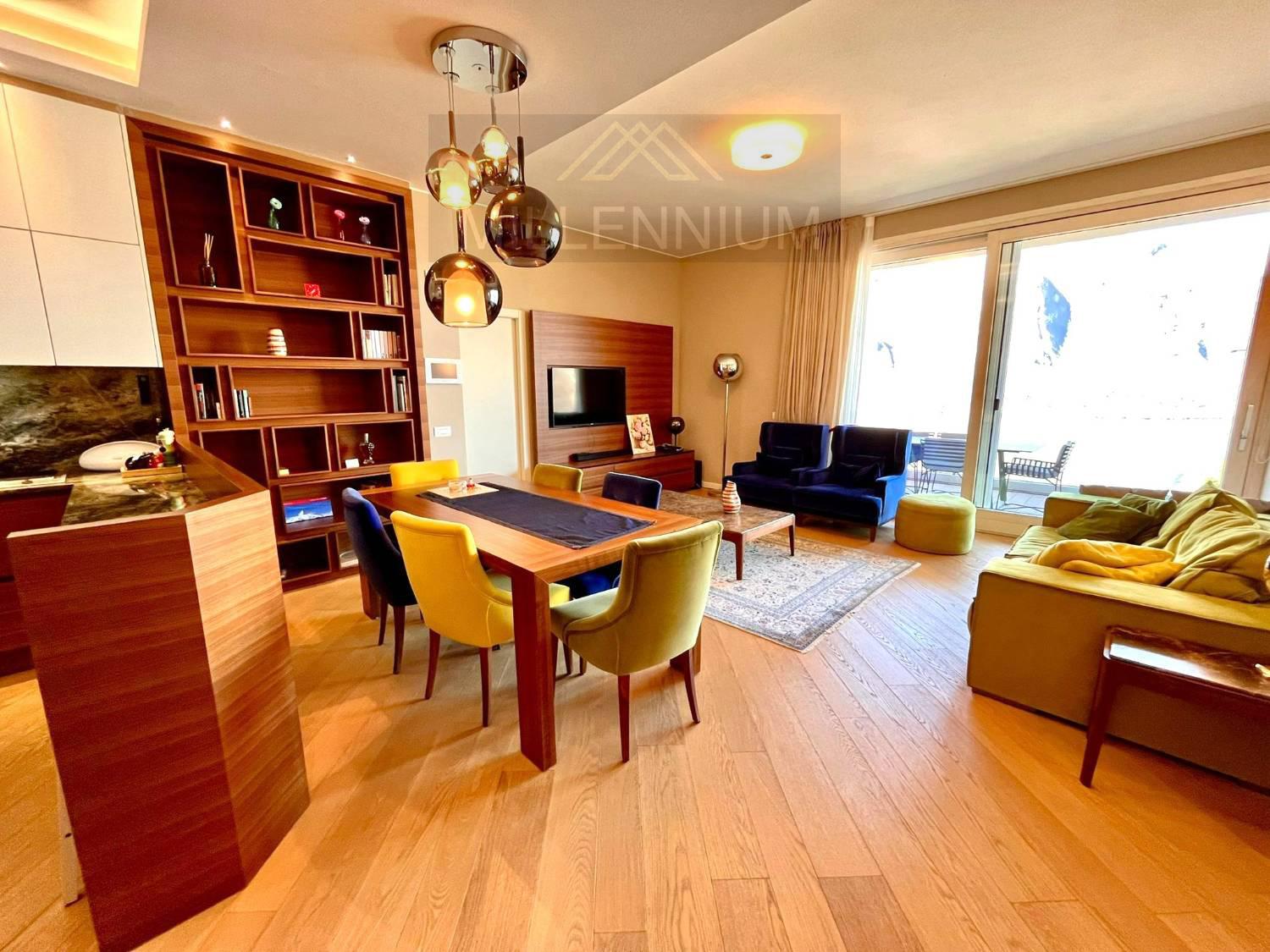 Quadrilocale in vendita a Campione d'Italia