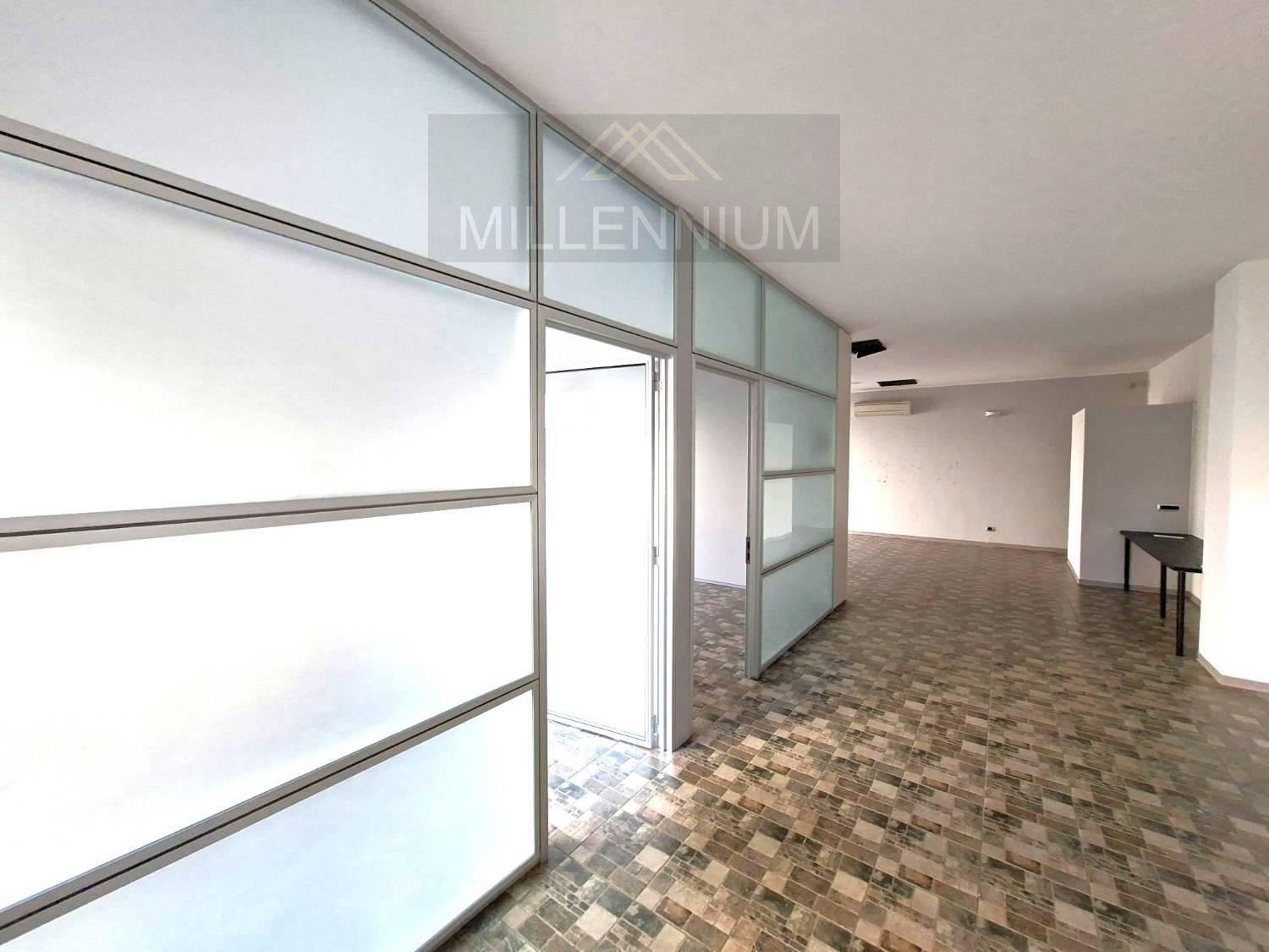 Ufficio ristrutturato a Arona