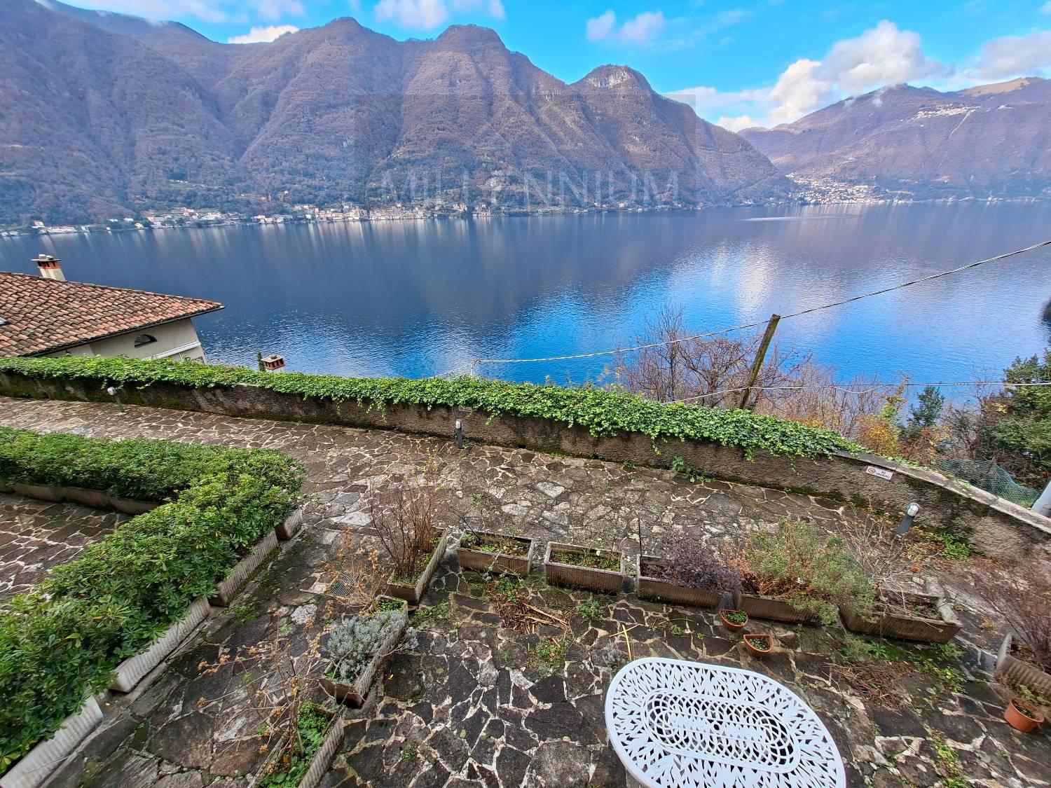 Trilocale in vendita a Nesso