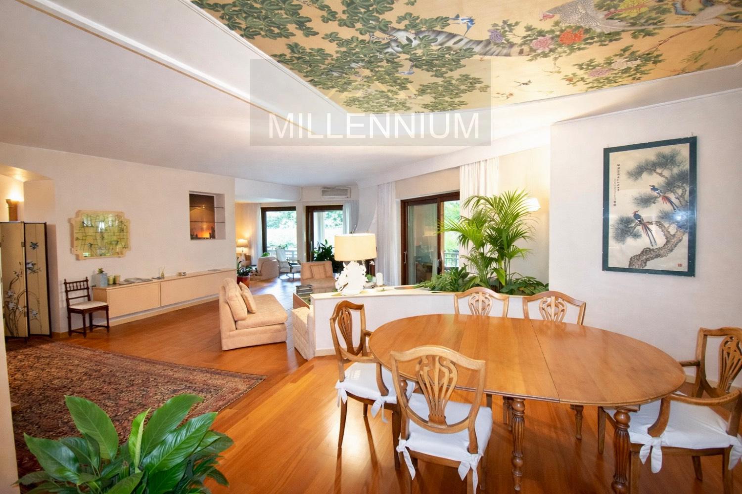 Villa in vendita a Arona