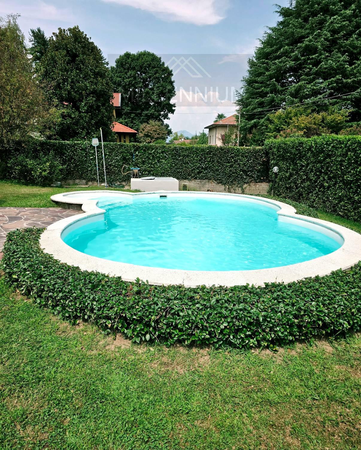 Villa in vendita a Arona