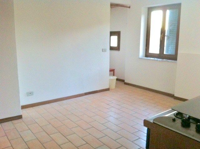 Trilocale ristrutturato in via galileo galilei, Livorno