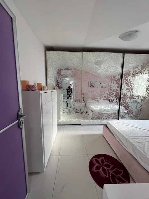 Trilocale arredato in affitto a Roseto degli Abruzzi