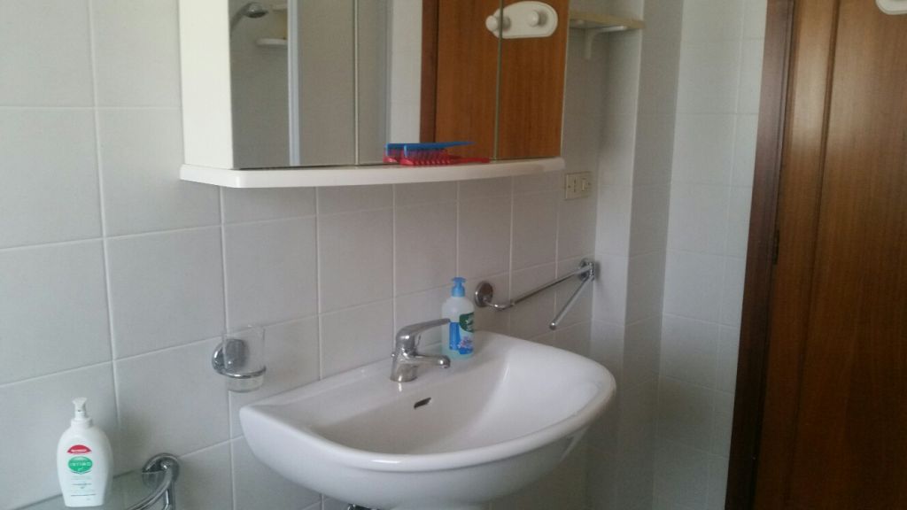 Quadrilocale arredato in affitto a Roseto degli Abruzzi