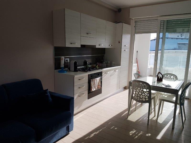 Bilocale arredato in affitto a Roseto degli Abruzzi