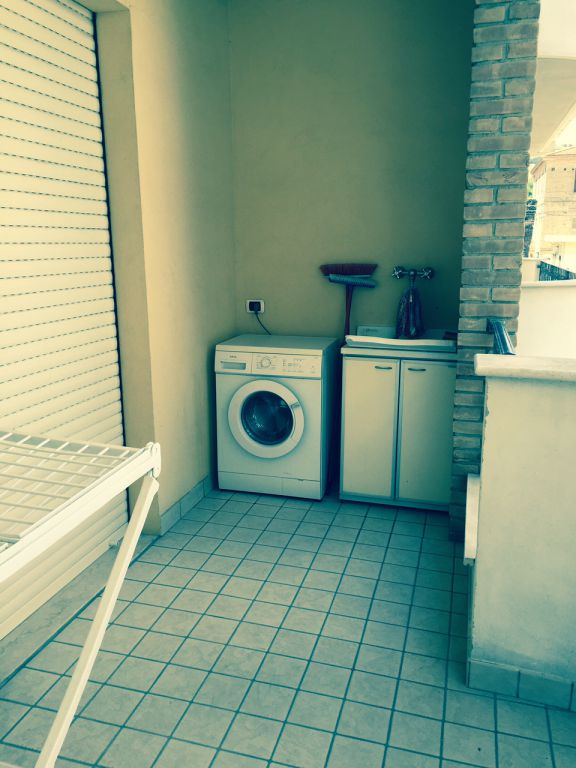 Trilocale arredato in affitto in lungomare roma, Roseto degli Abruzzi