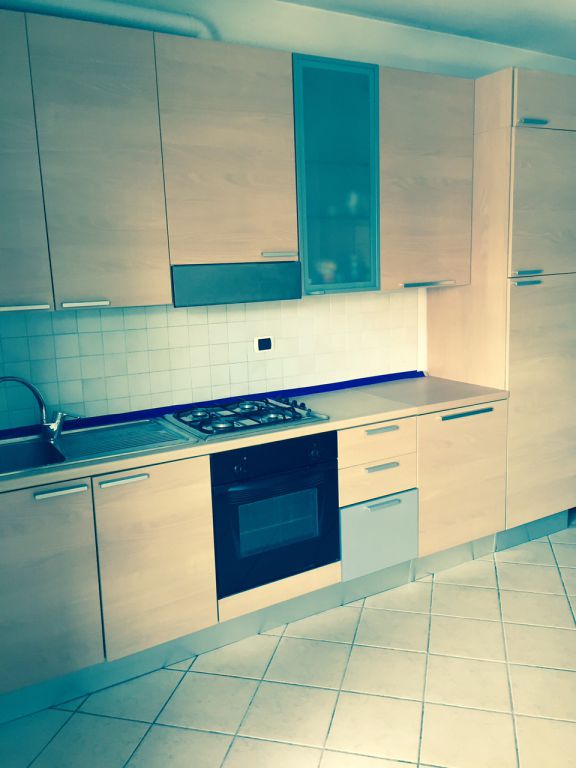 Trilocale arredato in affitto in lungomare roma, Roseto degli Abruzzi