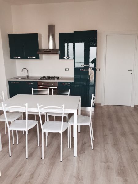 Trilocale arredato in affitto in lungomare roma, Roseto degli Abruzzi