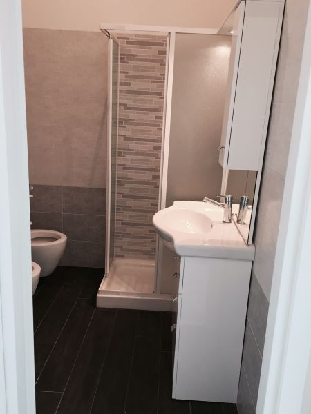 Trilocale arredato in affitto in lungomare roma, Roseto degli Abruzzi