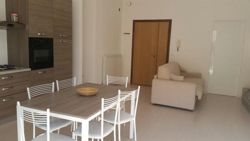 Bilocale arredato in affitto in lungomare roma, Roseto degli Abruzzi