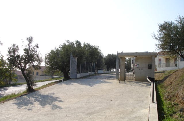 Trilocale arredato in affitto a Roseto degli Abruzzi