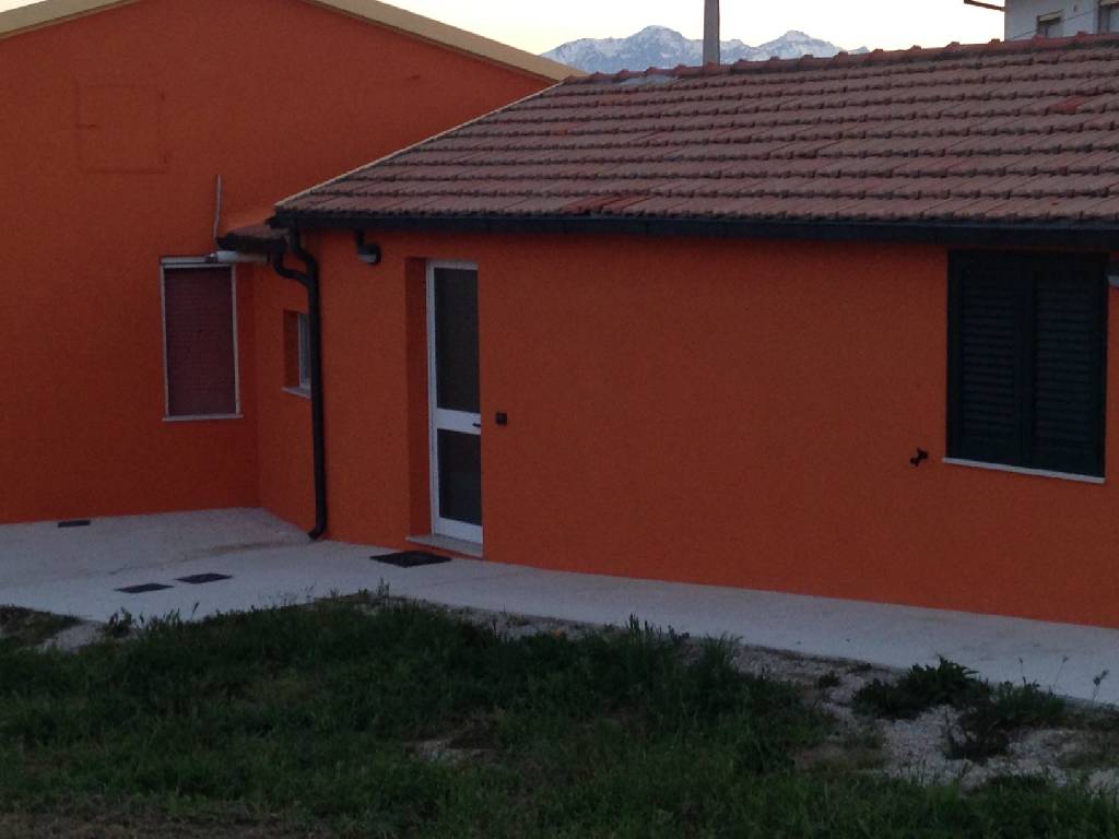 Trilocale arredato in affitto a Roseto degli Abruzzi