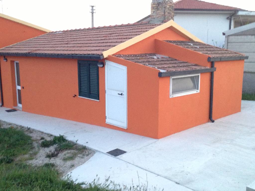 Trilocale arredato in affitto a Roseto degli Abruzzi