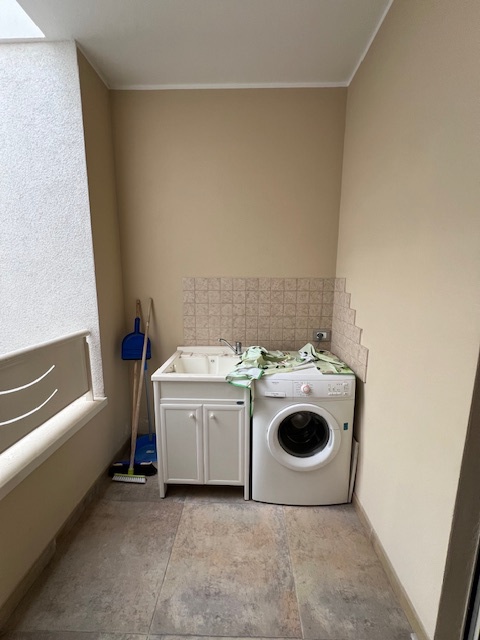 Trilocale arredato in affitto a Roseto degli Abruzzi