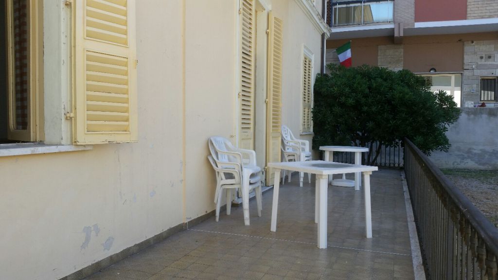 Quadrilocale arredato in affitto in via nazionale, Roseto degli Abruzzi