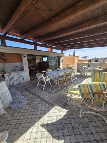 Quadrilocale arredato in affitto a Roseto degli Abruzzi