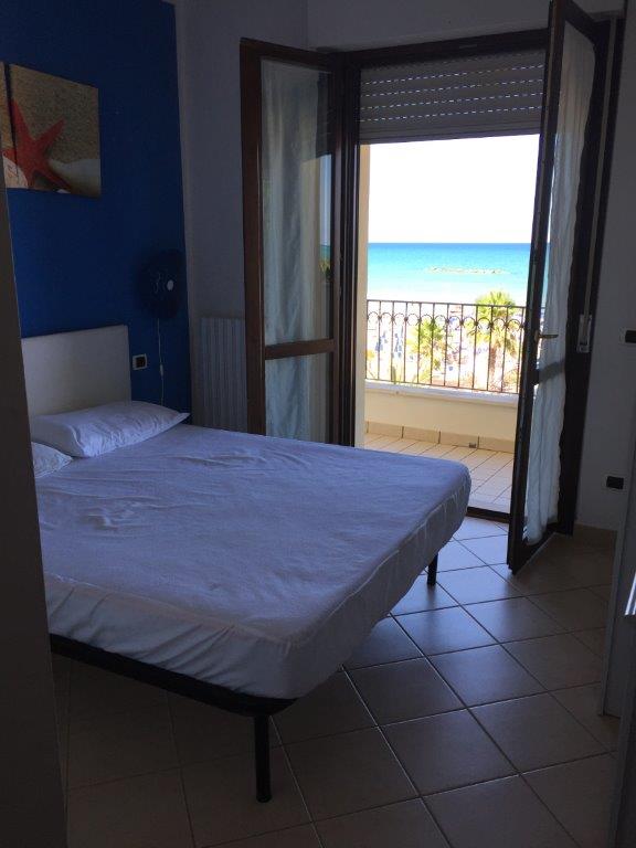 Trilocale arredato in affitto in lungomare roma, Roseto degli Abruzzi