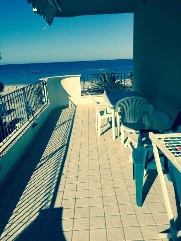 Trilocale arredato in affitto in lungomare roma, Roseto degli Abruzzi