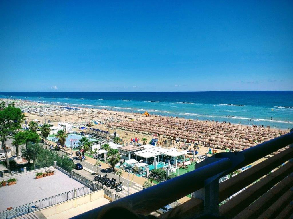 Trilocale arredato in affitto in via libia, Roseto degli Abruzzi