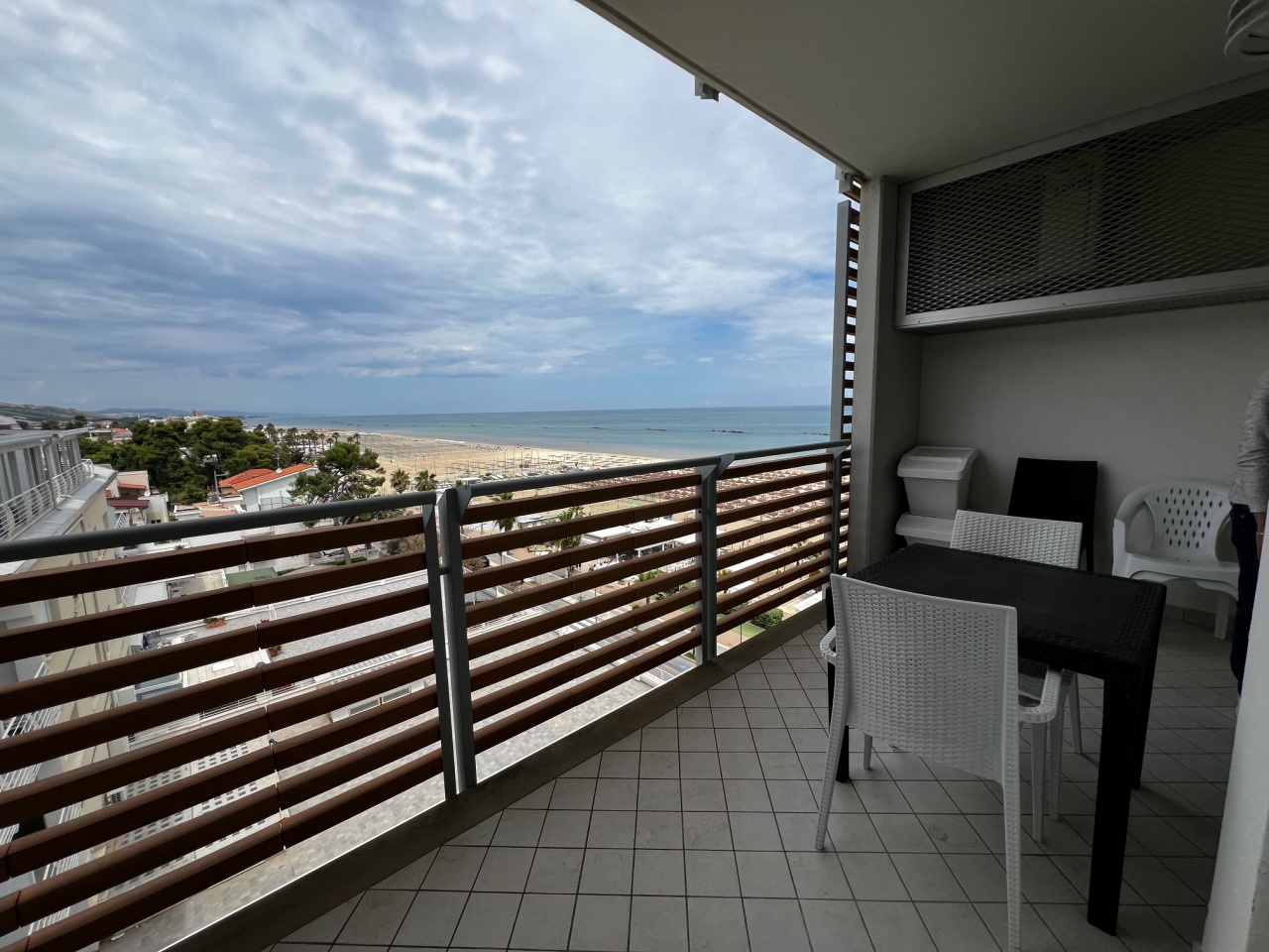 Trilocale arredato in affitto in via libia, Roseto degli Abruzzi