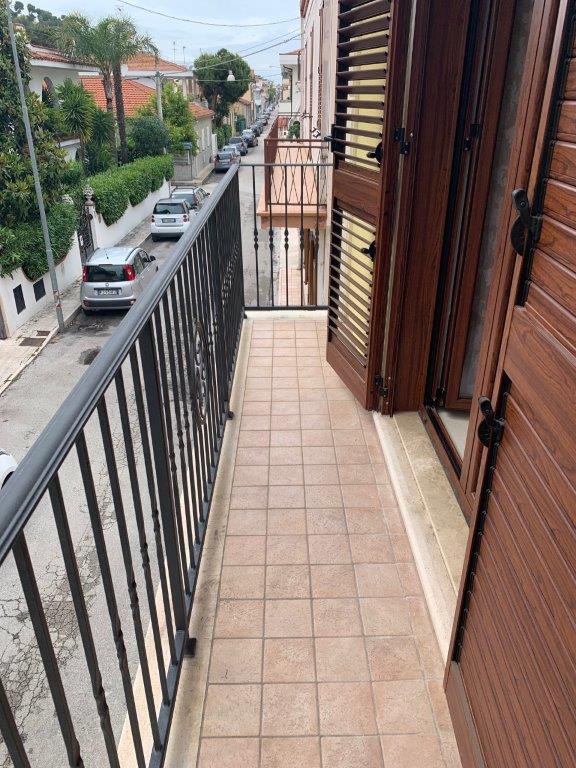 Bilocale arredato in affitto in via de amicis, Roseto degli Abruzzi