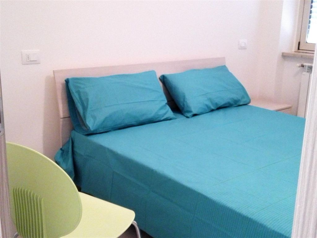 Trilocale arredato in affitto in via lincoln, Roseto degli Abruzzi