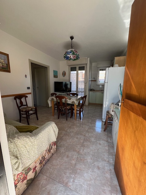 Trilocale arredato in affitto a Roseto degli Abruzzi