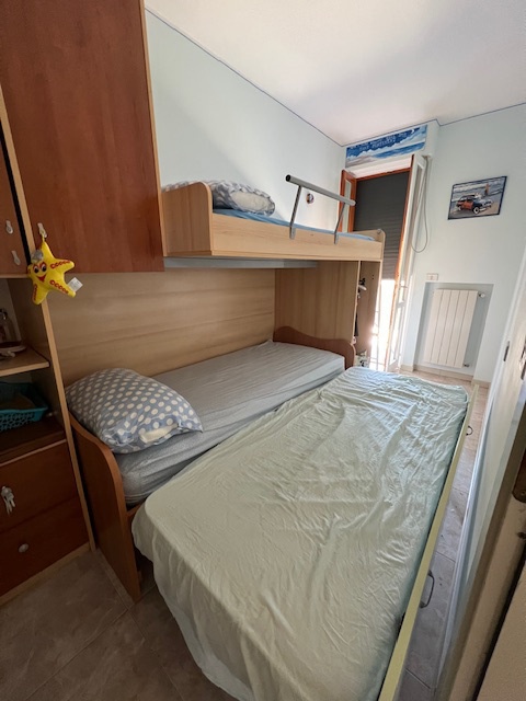 Trilocale arredato in affitto a Roseto degli Abruzzi