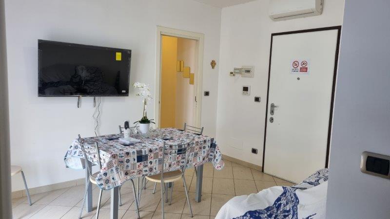 Trilocale arredato in affitto a Roseto degli Abruzzi