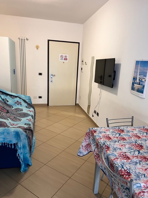 Monolocale arredato in affitto a Roseto degli Abruzzi