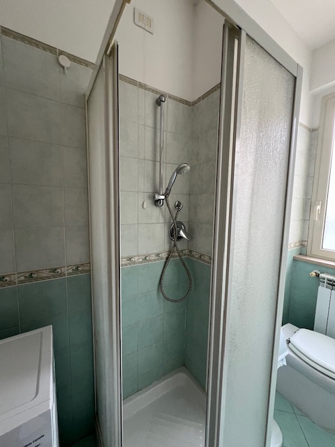 Trilocale arredato in affitto a Roseto degli Abruzzi