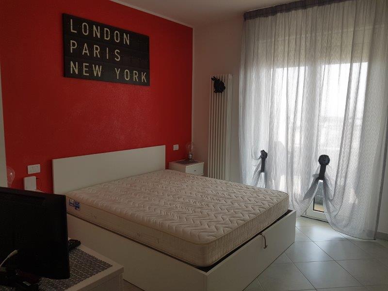 Trilocale arredato in affitto in lungomare trento, Roseto degli Abruzzi