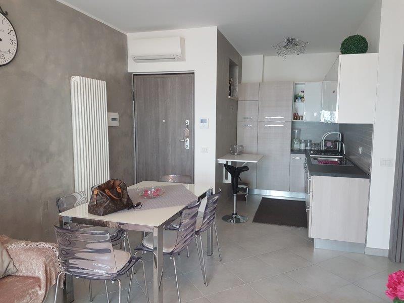 Trilocale arredato in affitto in lungomare trento, Roseto degli Abruzzi