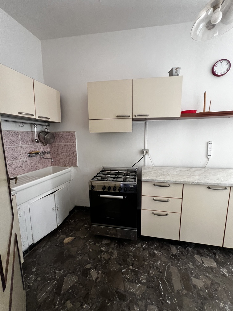 Trilocale arredato in affitto a Roseto degli Abruzzi