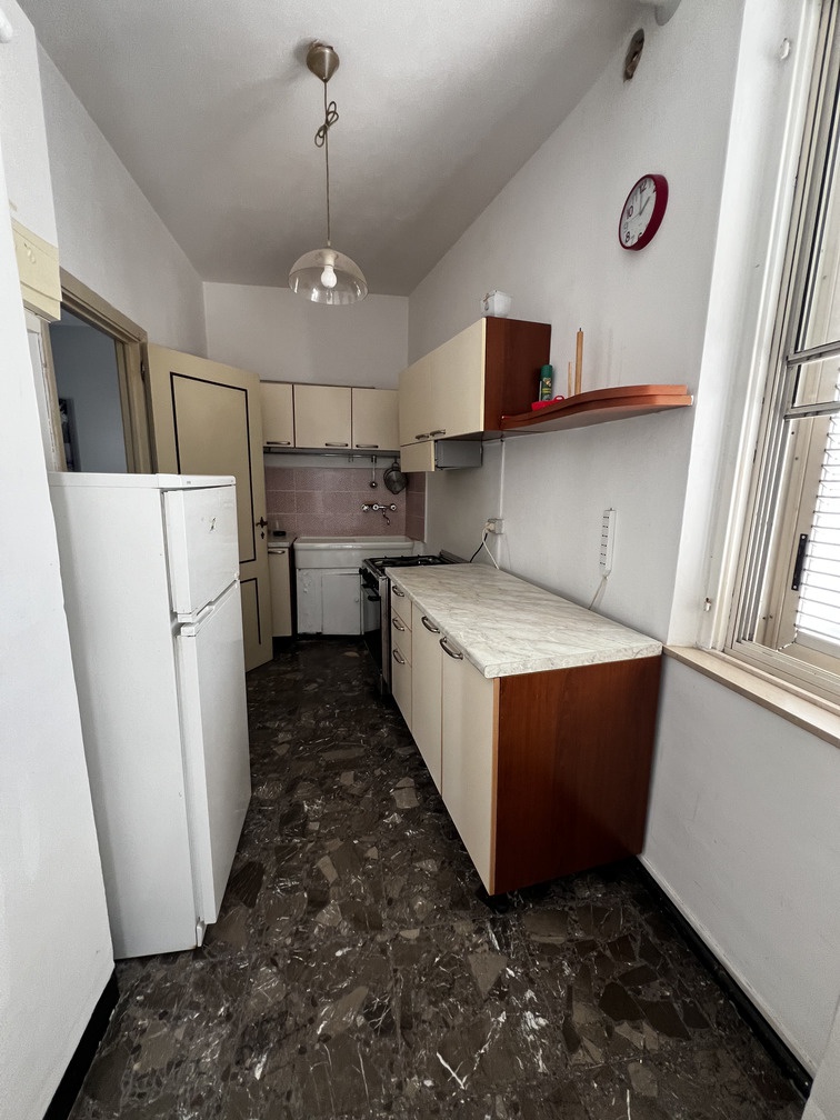 Trilocale arredato in affitto a Roseto degli Abruzzi