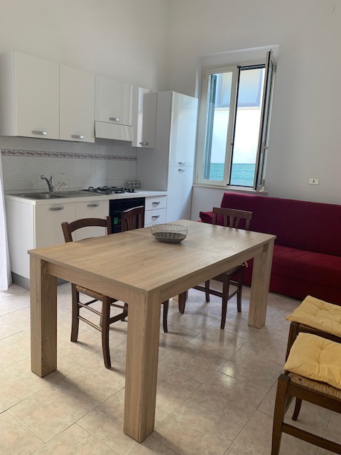 Casa indipendente arredata in affitto a Roseto degli Abruzzi