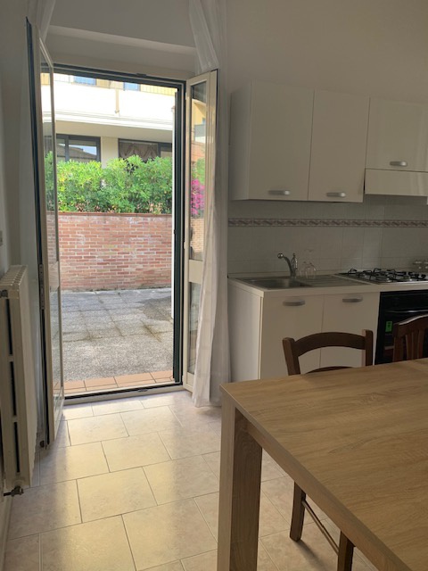 Casa indipendente arredata in affitto a Roseto degli Abruzzi